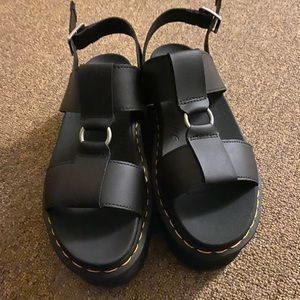 Dr Martens Francis Platform Sandal